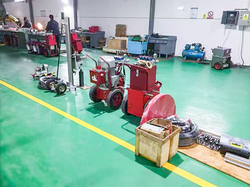 Macchine operatrici per taglio di calces